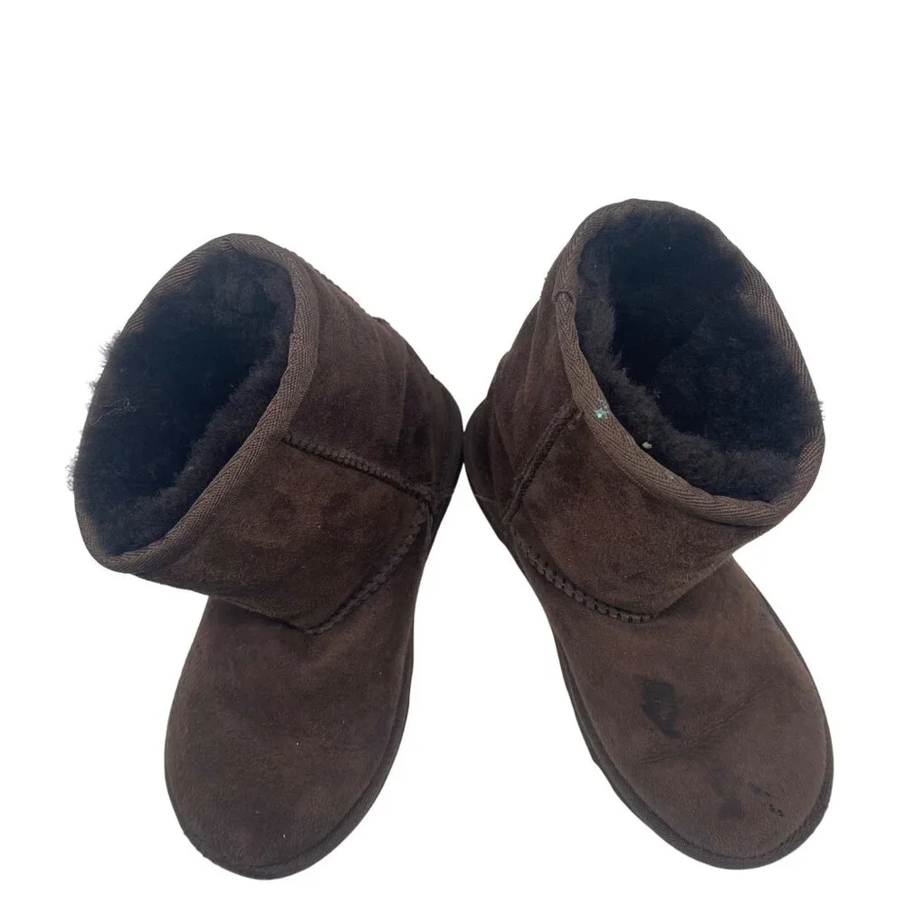 Ugg Girls Brown Suede Mid‎ Calf Boots Size 12 Shearling Lining Outdoor Sole